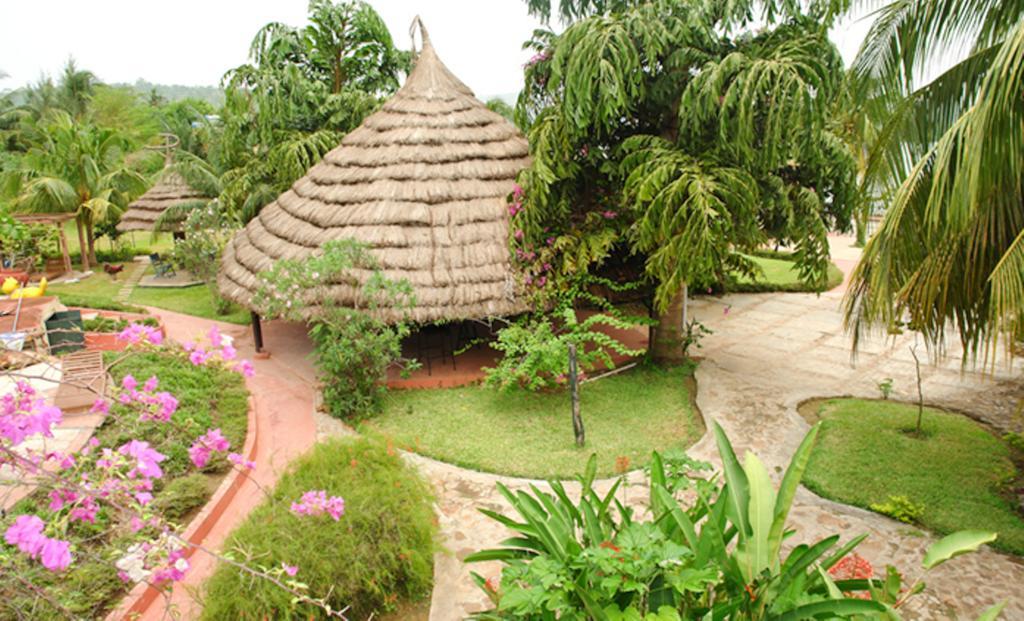 Afrikiko River Front Resort Akosombo Eksteriør billede