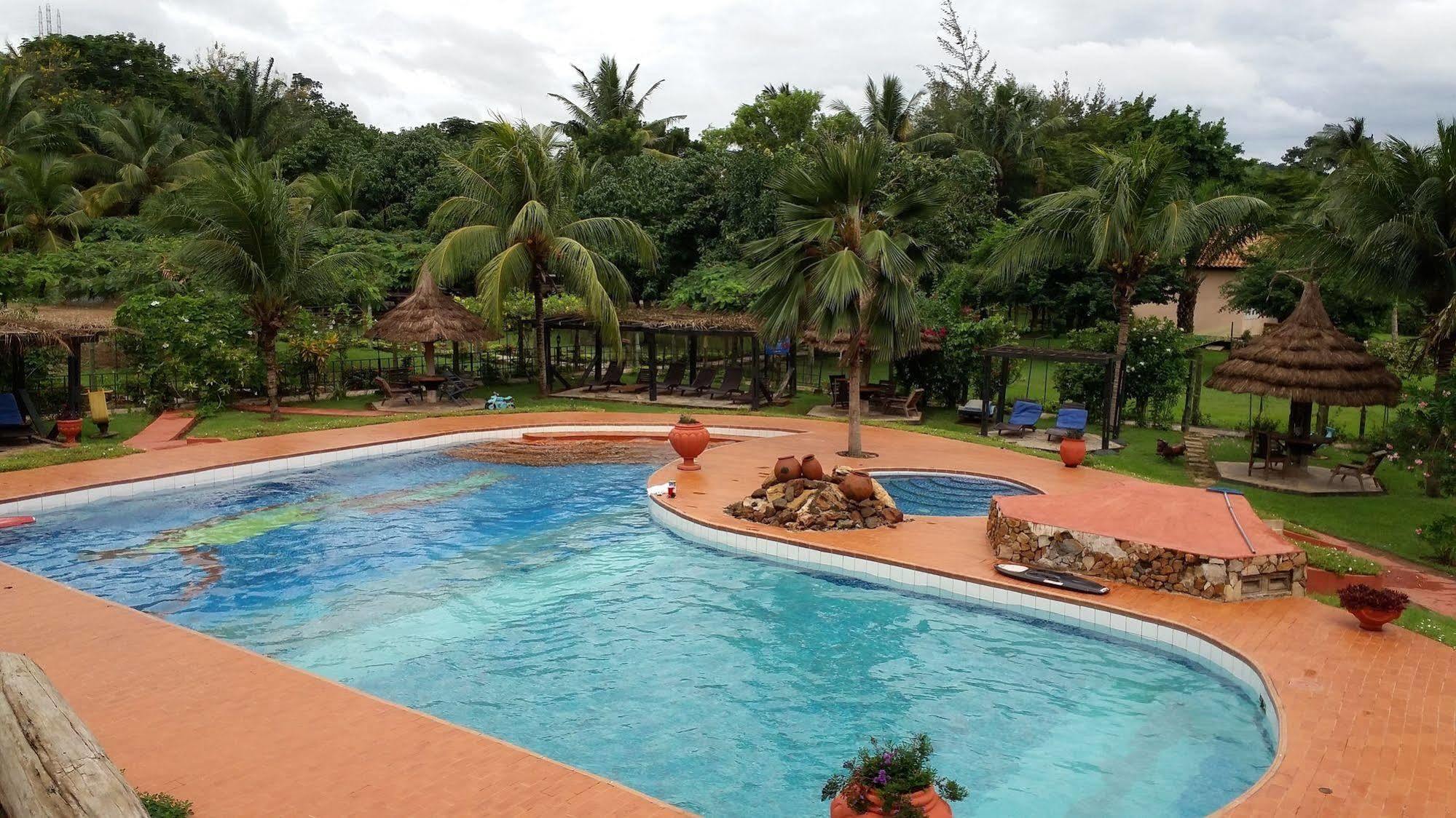 Afrikiko River Front Resort Akosombo Eksteriør billede